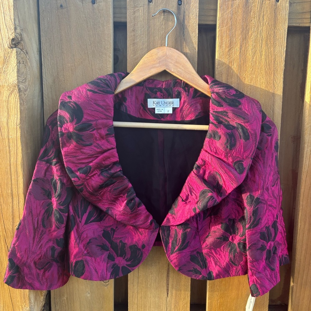 Kay Unger Fuchsia and Black Floral Cropped Blazer Jacket NWT